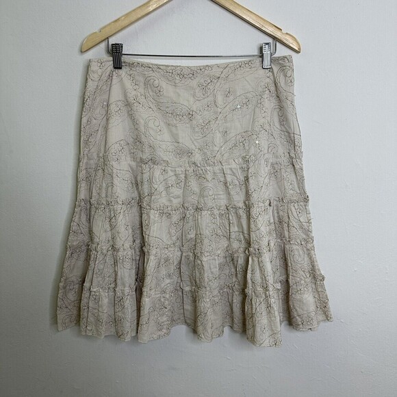 Unbranded Beige Skirt Tiered Floral Embroidered Size‎ 12 Knee Length Side Zipper - Picture 1 of 10